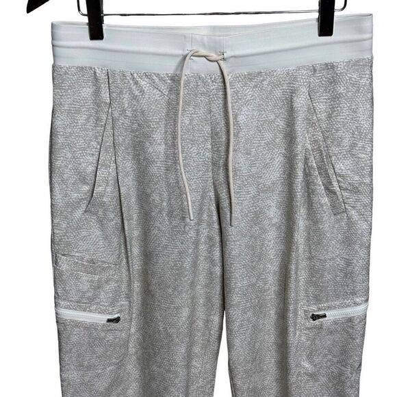 Athleta venture printed workout pants - Picture 2 of 7